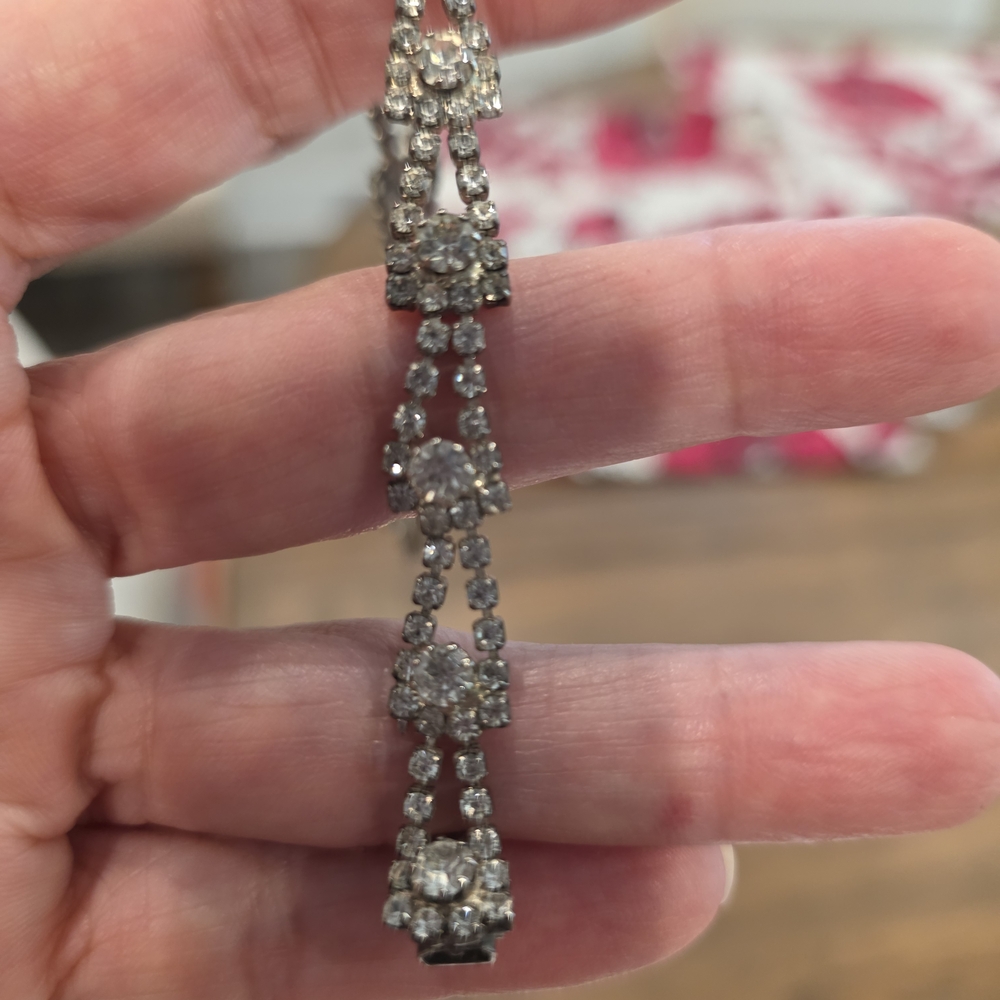 Vintage Elegant Silver Crystal Bracelet